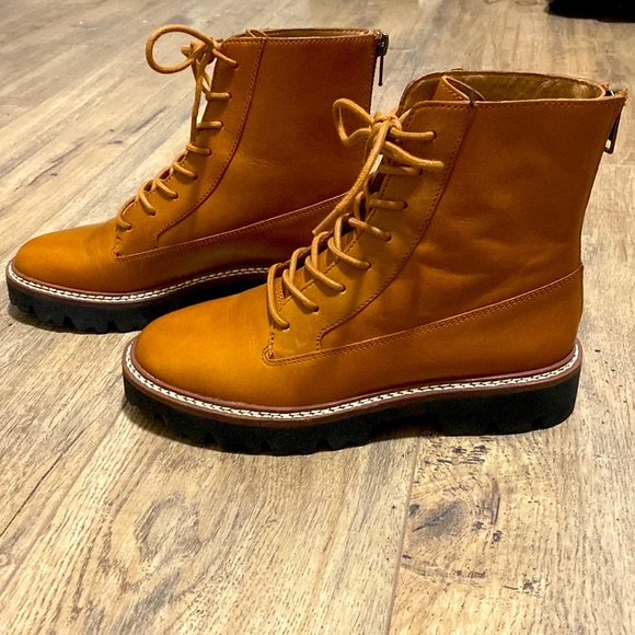 Madewell Citywalk Lugsole Boot - English Saddle - Picture 9 of 15